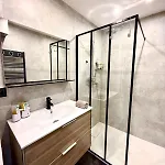 - 3 Pieces Cosy Avec Jacuzzi & Grande Terrasse אנטיב